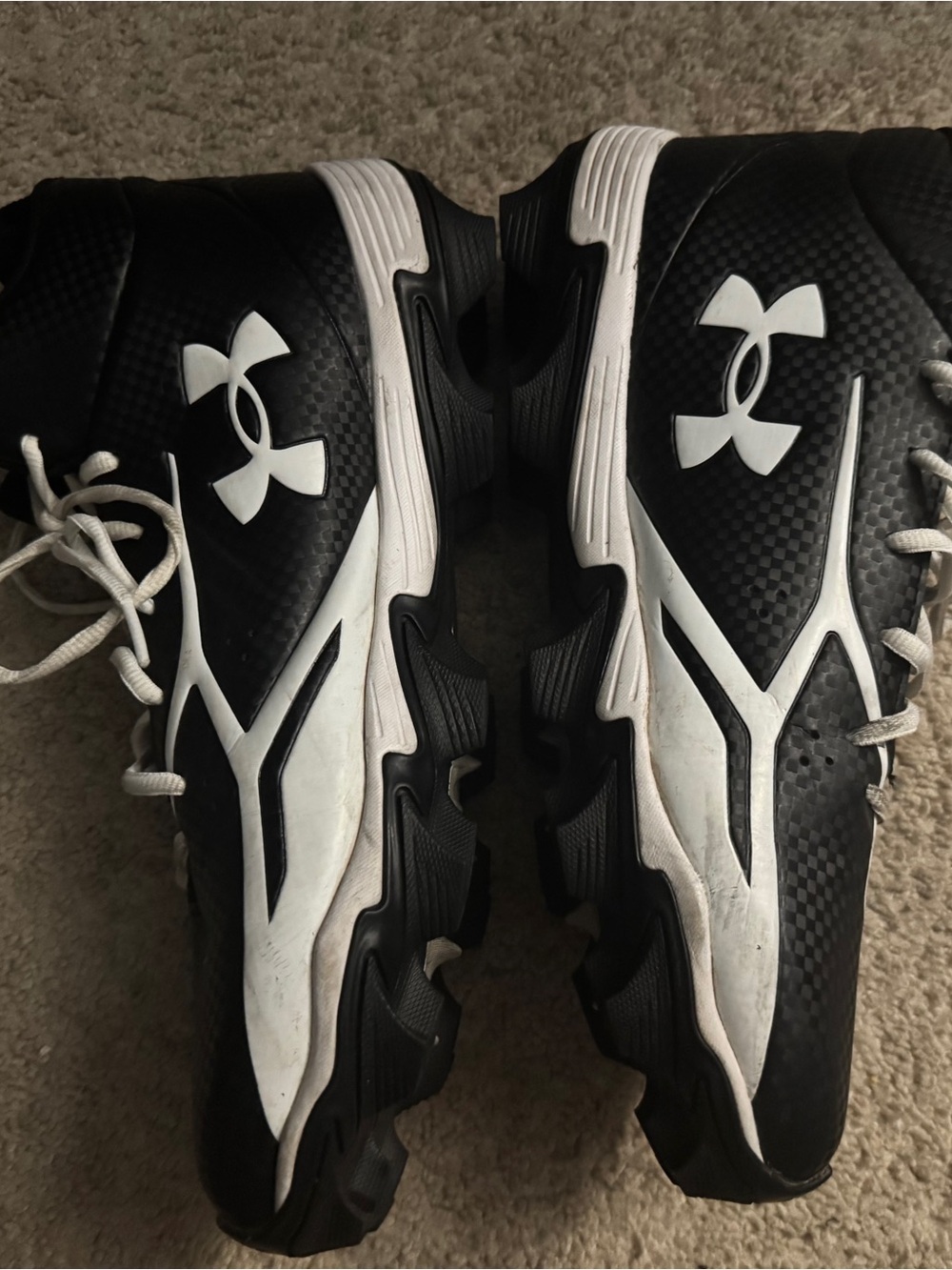 Men’s Under Armour football Cleats